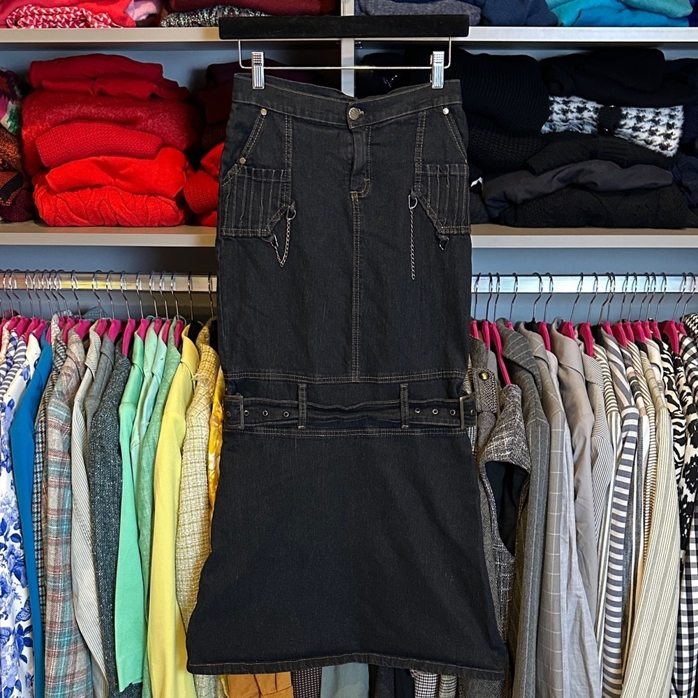 Unbranded blue denim 4 pocket chain and belt detail maxi skirt size EU 34/ US 2